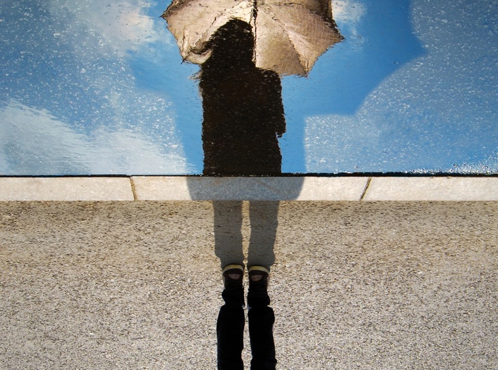 Mirror, mirror on the…floor&nbsp;?!